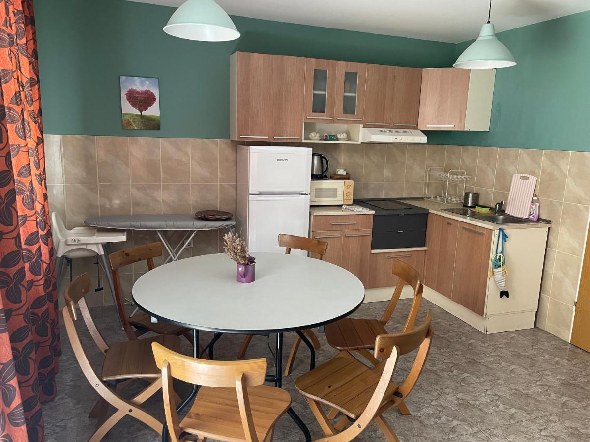 Comfort Apartment Pomorie Bagian luar foto
