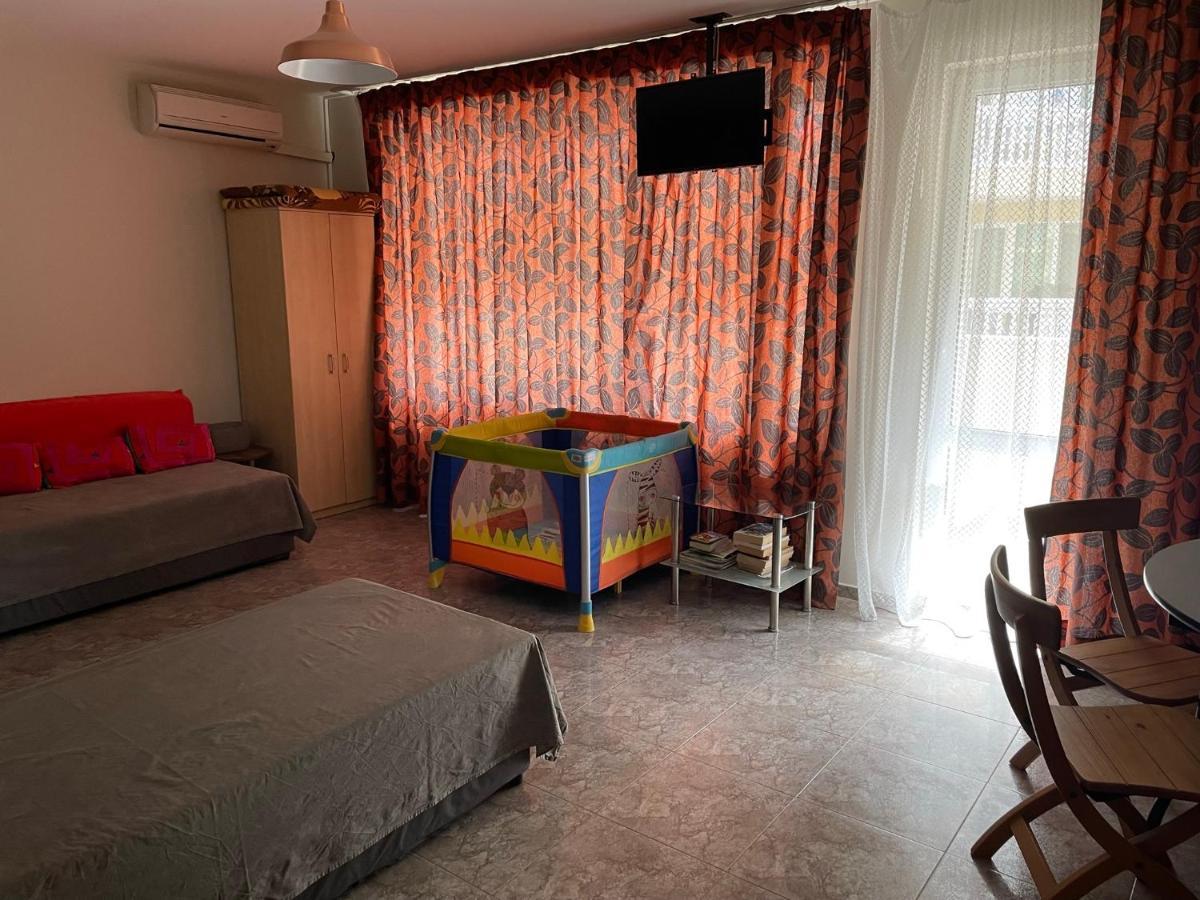 Comfort Apartment Pomorie Bagian luar foto