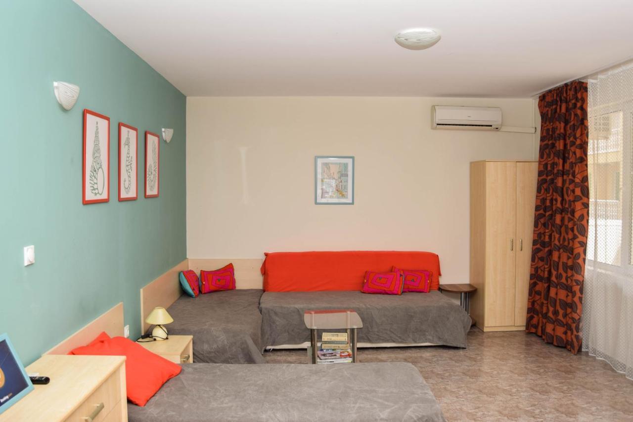 Comfort Apartment Pomorie Bagian luar foto